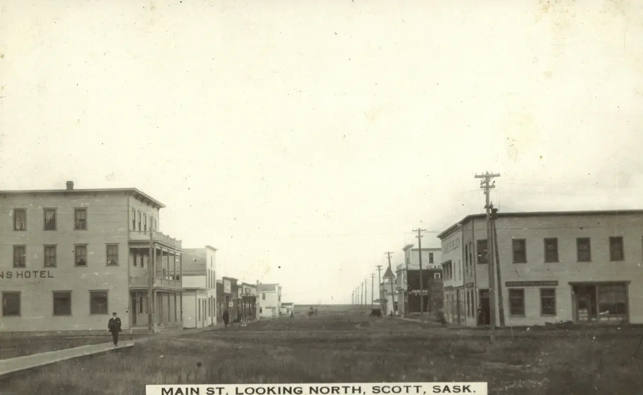 Main Street looking north, about 1910